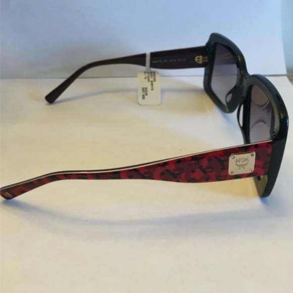 MCM MCM711S 002 54 - 19 Jet Black Sunglasses NWT $215 main image 4